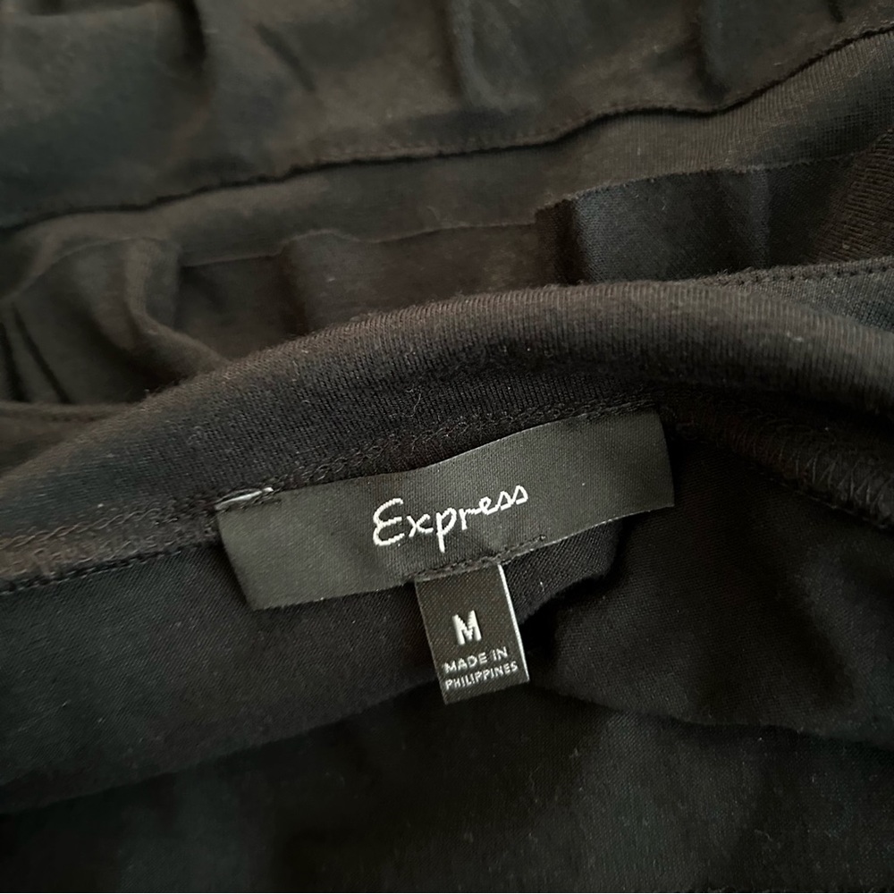 Express Womens Black Sleeveless Tiered Mini Bodycon Dress Scoop Neck Size M LBD - Picture 8 of 9